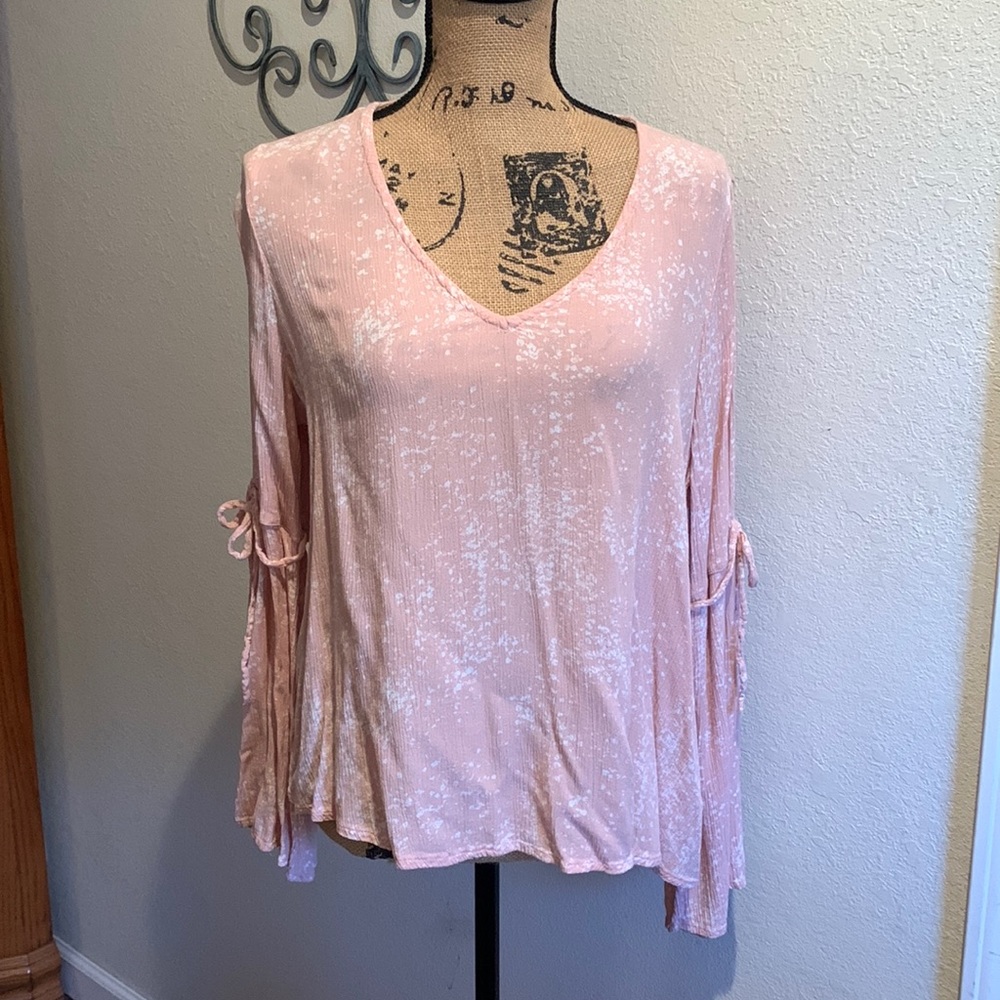 💕💕 3 for 15.00 Really cute top from A.N.A